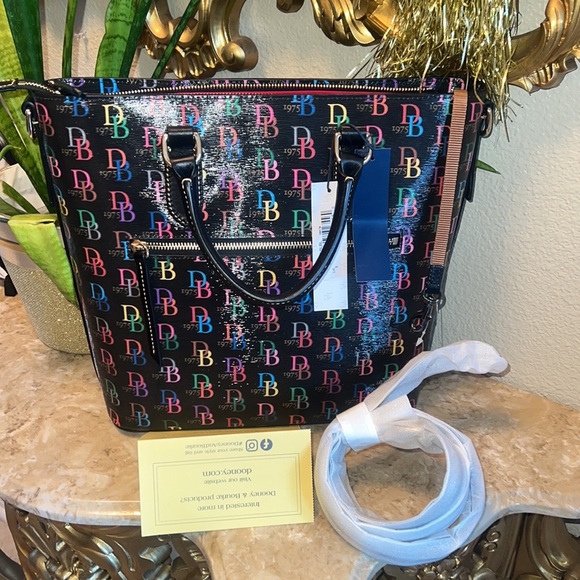 NWT DOONEY BOURKE CROSSBODY/TOTE DB75 Multi Editor's Tote